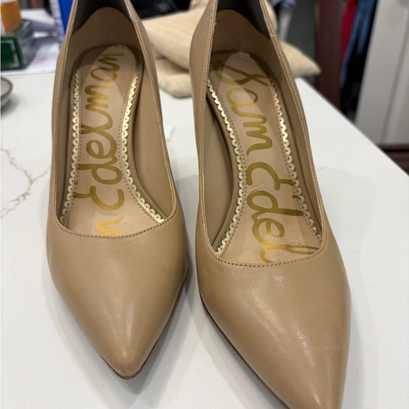 Sam Edelman Beige Pointed Toe Heels - Picture 7 of 9